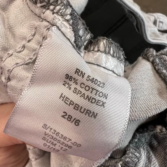 GAP Gray sexy boyfriend Jean Shorts Relaxed Fit Cuffed Hem casual neutral summer - Picture 5 of 5